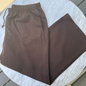 SKIMS Boyfriend Fleece Baggy Sweatpants